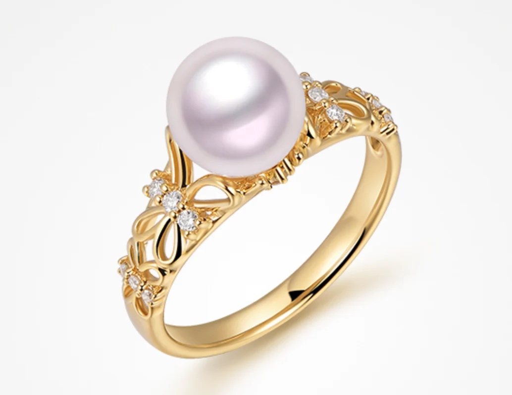 Dreamy South Sea Pearl and Diamond Ring